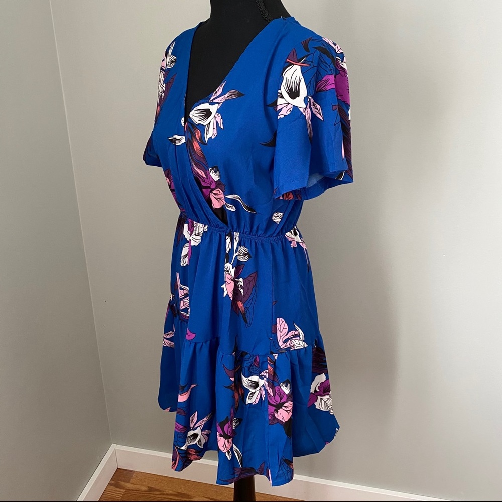 🖤
Floral dress - Shein M - Picture 2 of 3